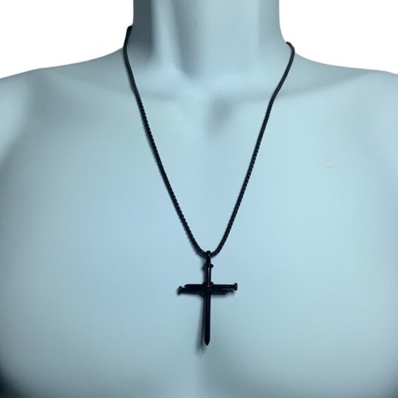 Cross 3 Nail Necklace Statement Piece Pendant Chain and Gift Pouch Black - Picture 13 of 15